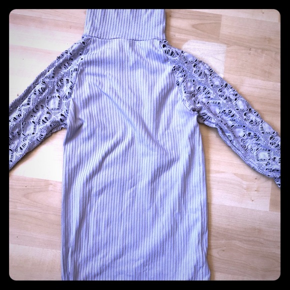 Free People Tops - Lavender free people turtle neck Free People Tops - Lavender free people turtle neck